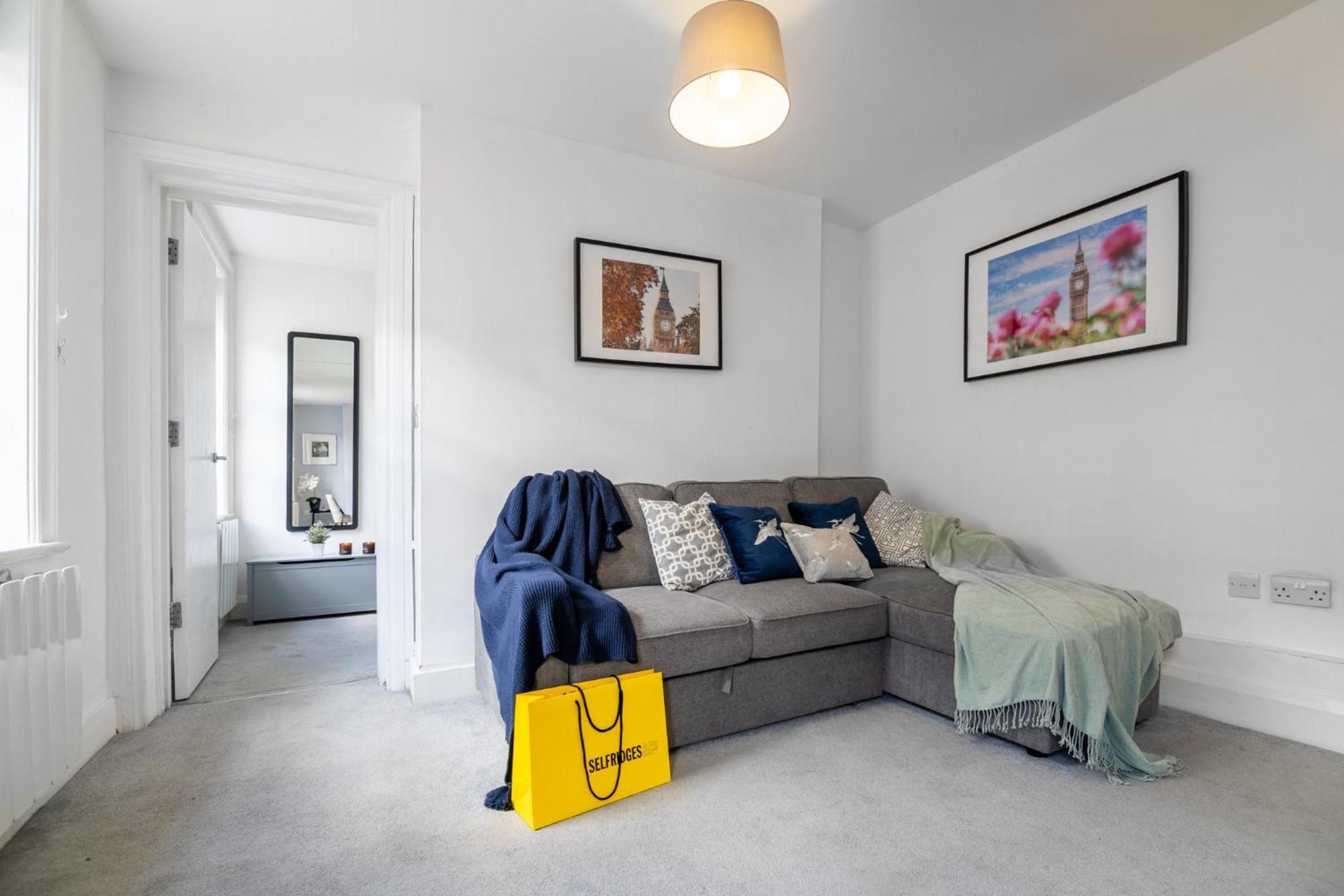 Selfridges Parkside Haven - 2 Bedroom Apartament