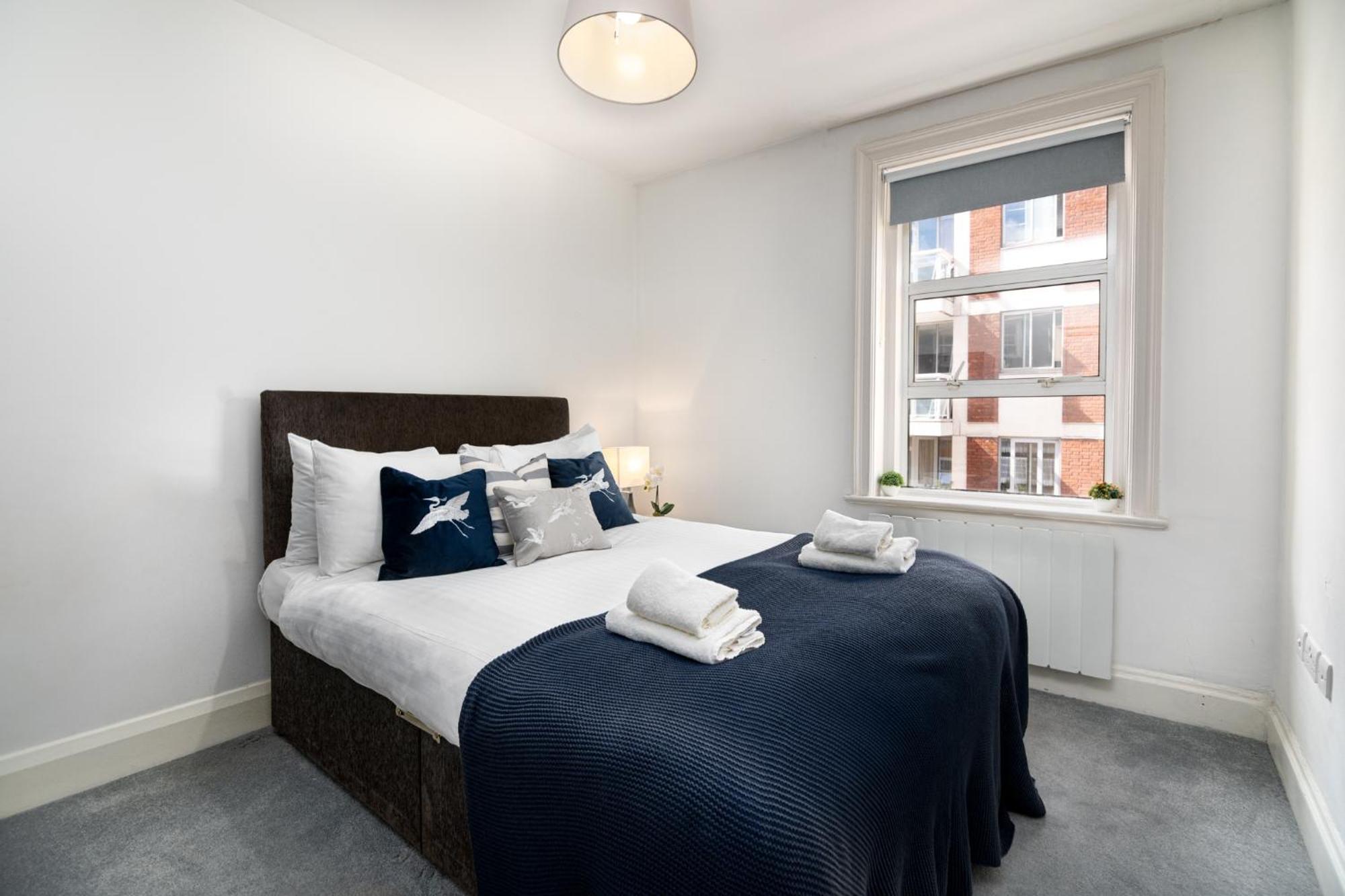 Selfridges Parkside Haven - 2 Bedroom *